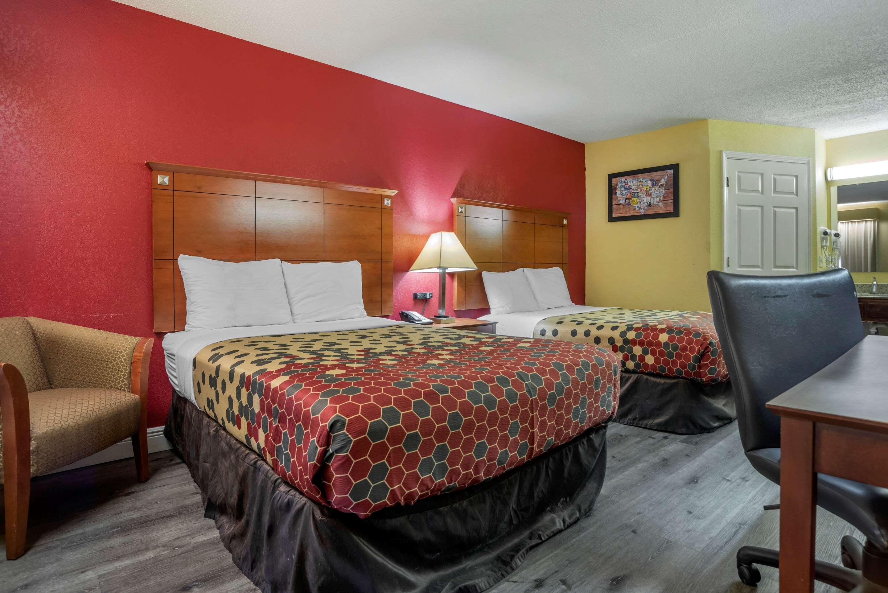 Econo Lodge Tupelo Buitenkant foto